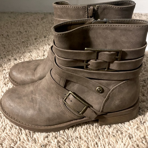 Ankle boots - Picture 2 of 2